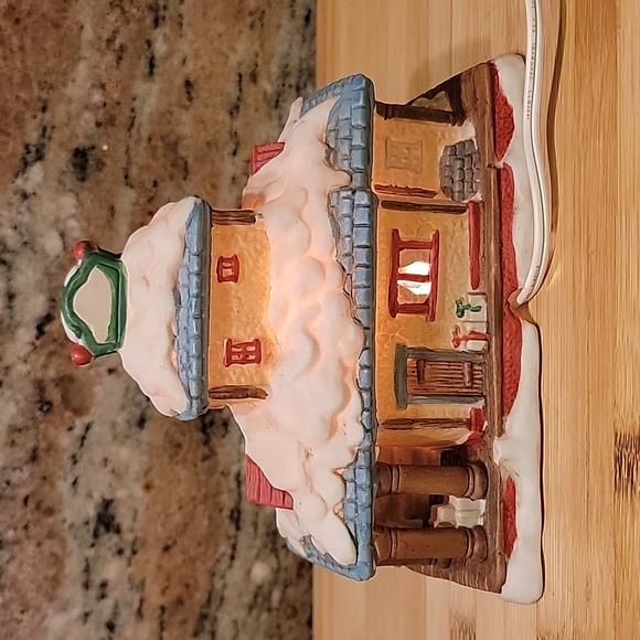 Vintage Porcelain lighted Elf Hotel Santa Village - Picture 2 of 3